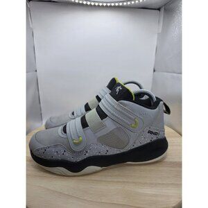 AND1 Boy Blindside Basketball Sneakers 3.0 Grey Black Size 5 Easy On